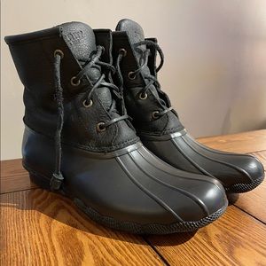 Womens Duck Boots in All Black